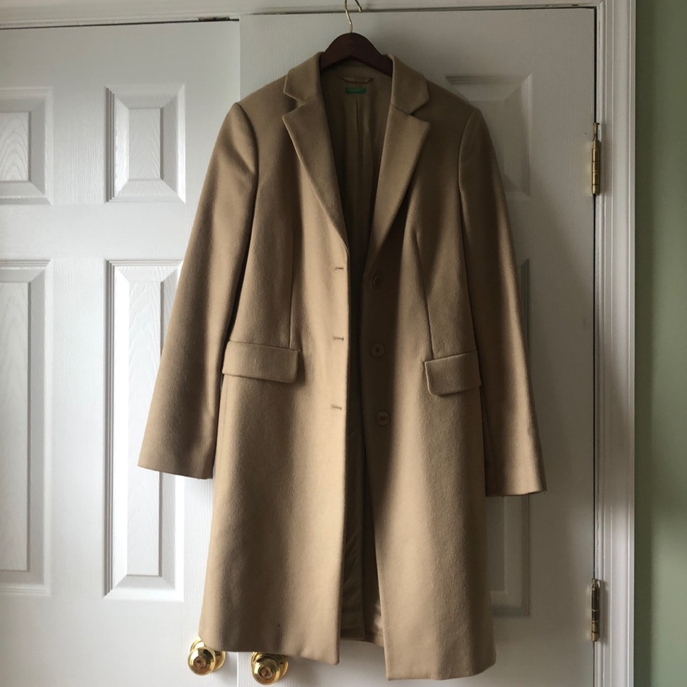 BENETTON camel tan coat